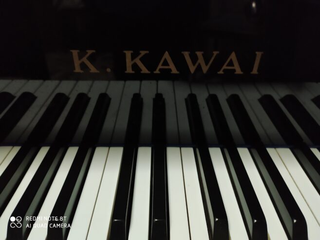 Pianoforte K Kawai KF1