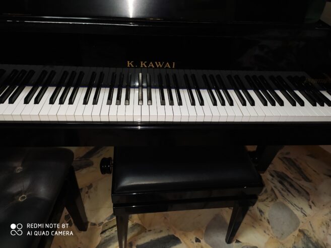 Pianoforte K Kawai KF1