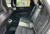 Volvo XC90 D4 AWD Momentum Geartronic 2019