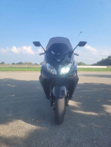 Yamaha tmax