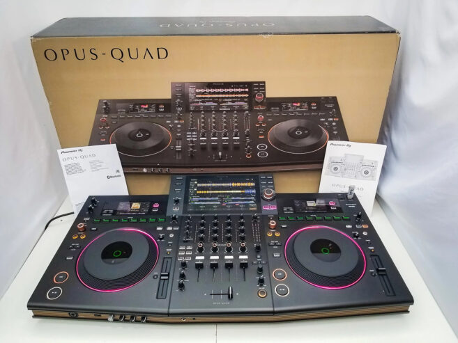 Pioneer DJ OPUS-QUAD e Pioneer XDJ-XZ Sistema DJ