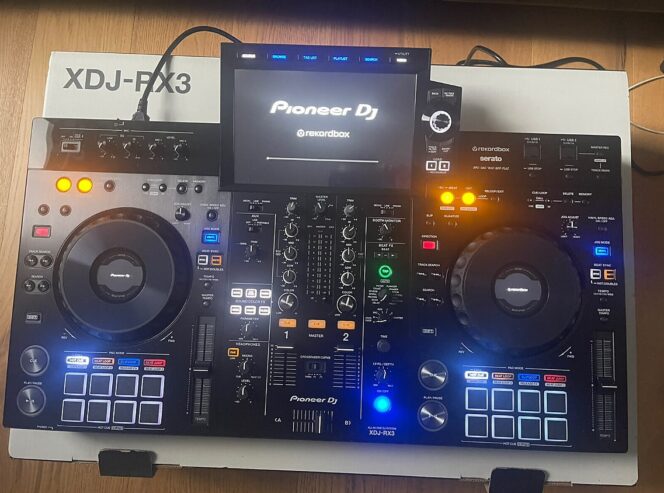 Pioneer DJ OPUS-QUAD e Pioneer XDJ-XZ Sistema DJ