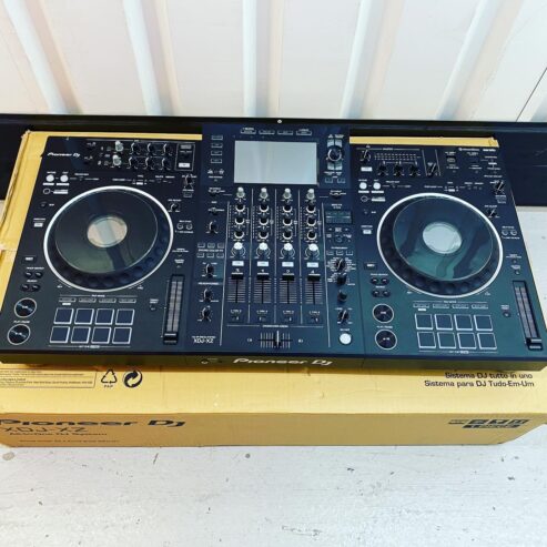 Pioneer DJ OPUS-QUAD e Pioneer XDJ-XZ Sistema DJ