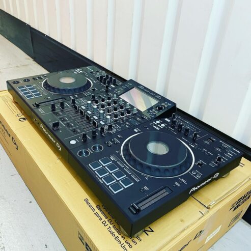 Pioneer DJ OPUS-QUAD e Pioneer XDJ-XZ Sistema DJ