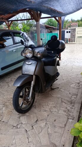 Vendo Scooter Aprilia Scarabeo 250