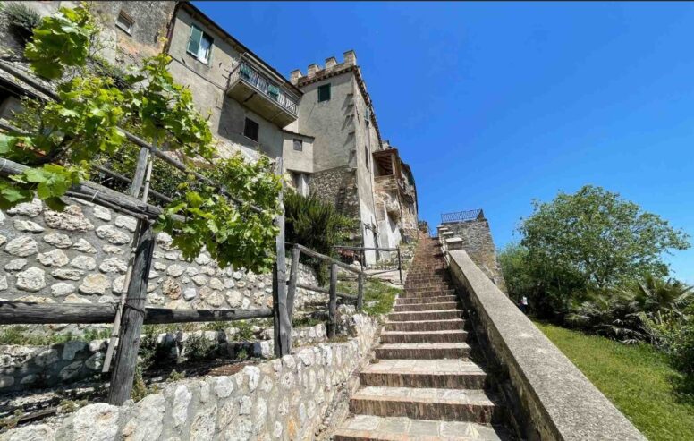 **Appartamento con Vista Panoramica sul Tevere*