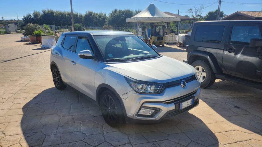 SSANG YONG TIVOLI 2D JUICE