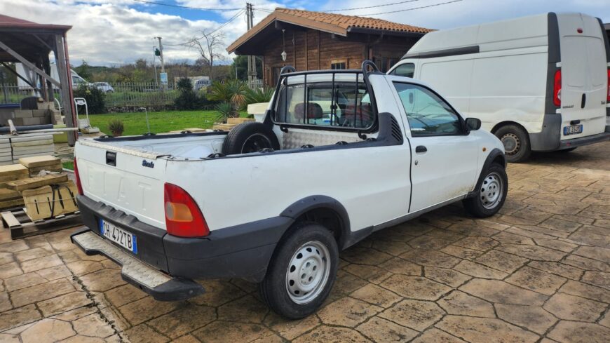 FIAT FIORINO PICK-UP STRADA