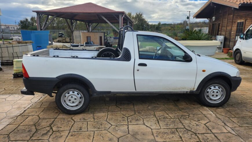 FIAT FIORINO PICK-UP STRADA